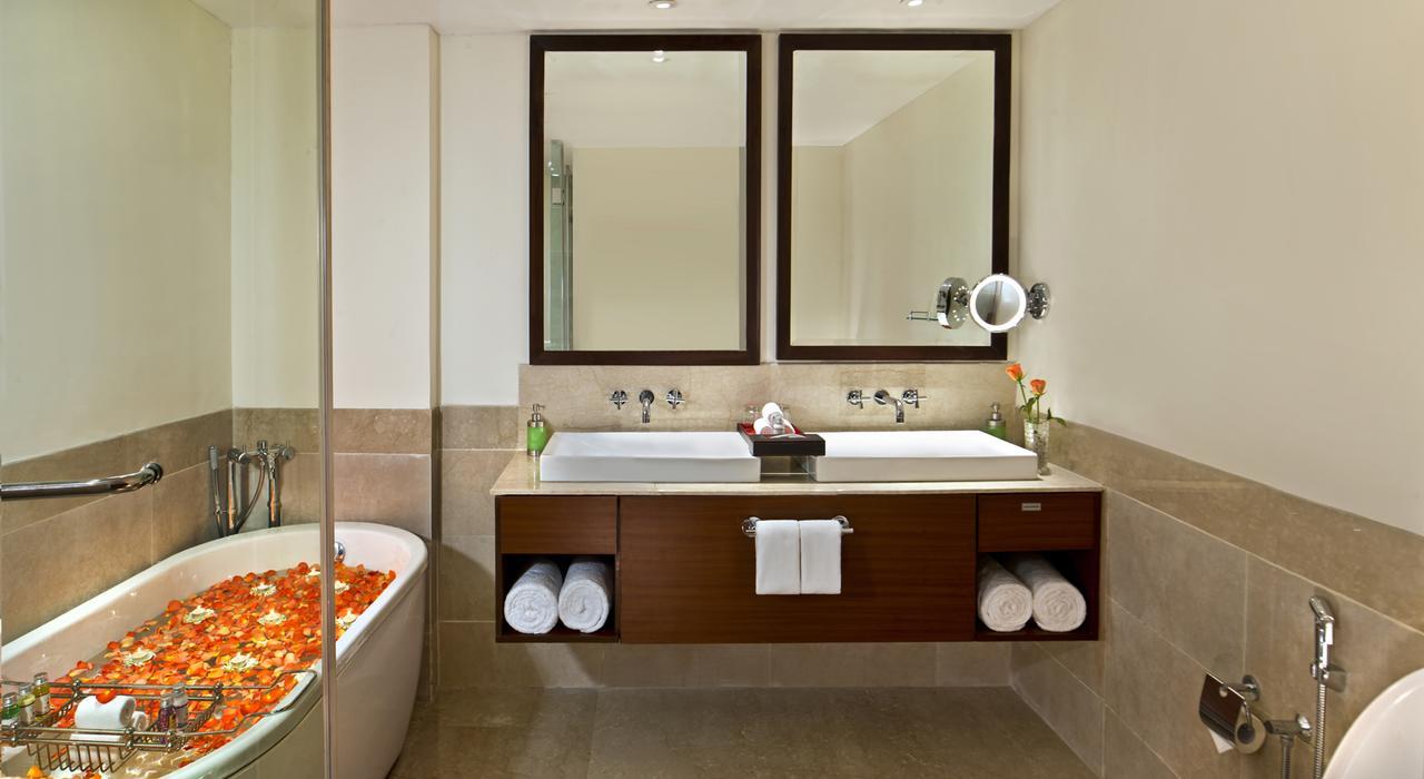 Park Plaza Chandigarh Zirakpur Eksteriør billede